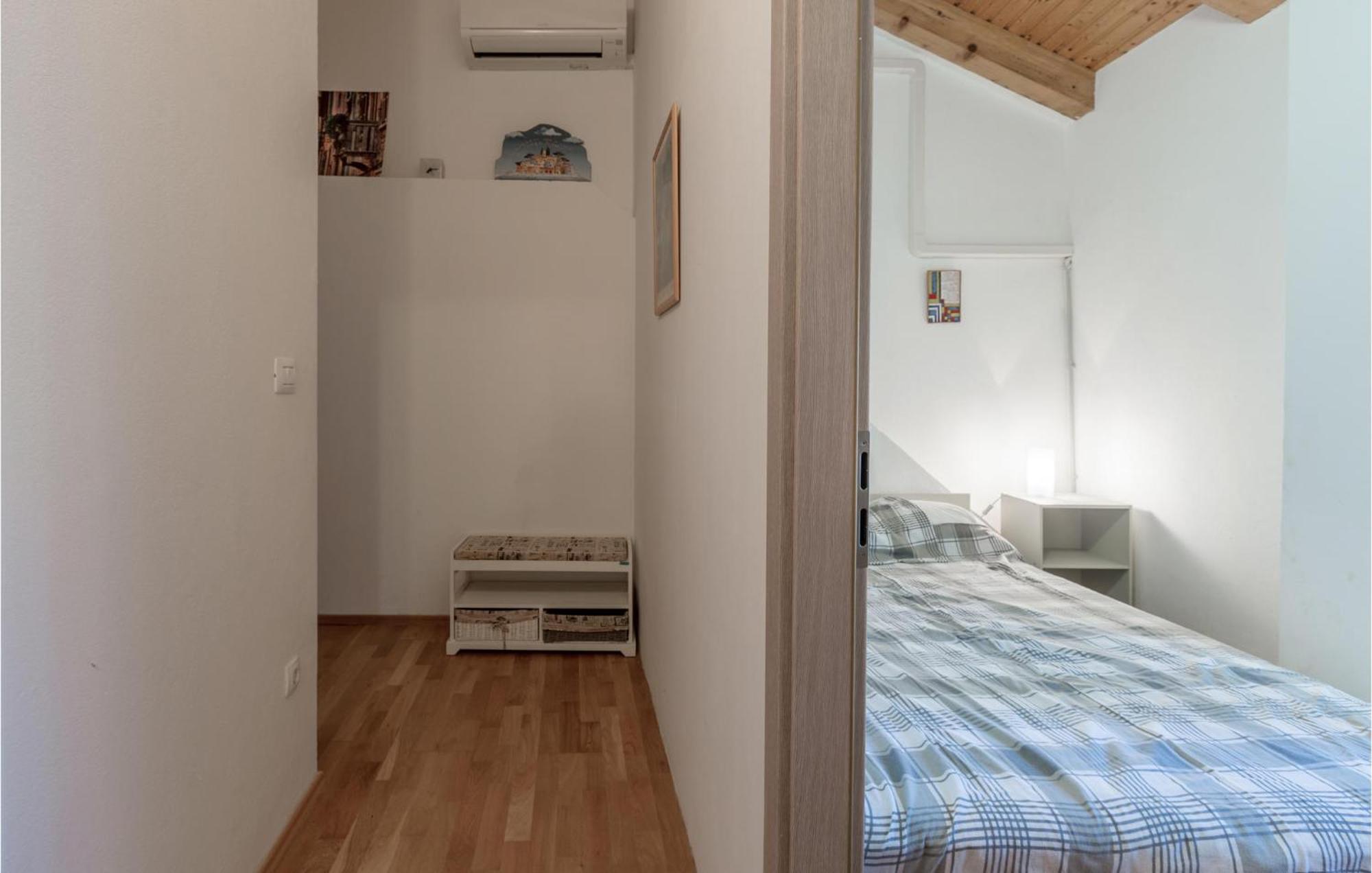 2 Bedroom Stunning Home In 巴莱 外观 照片