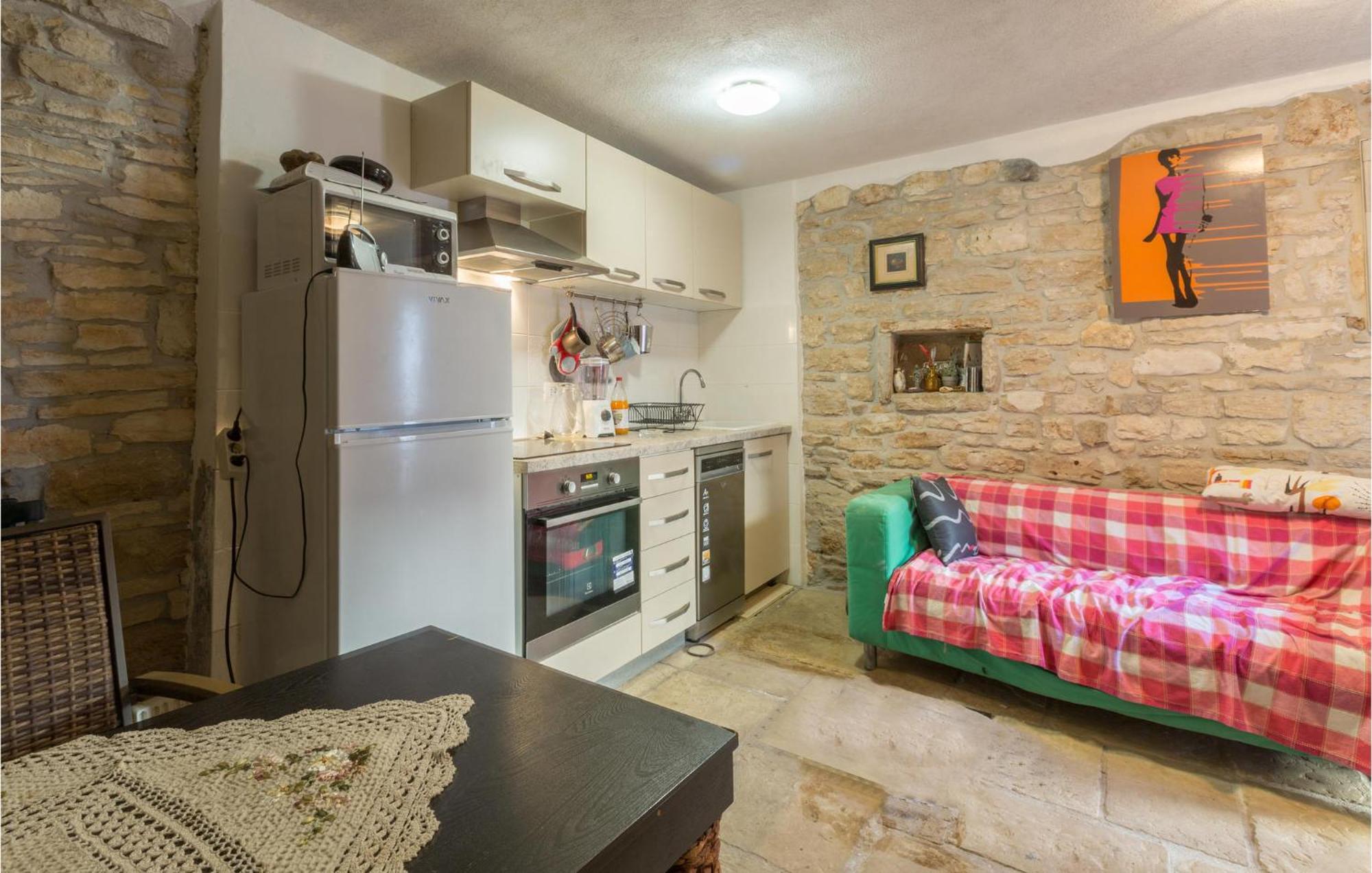2 Bedroom Stunning Home In 巴莱 外观 照片