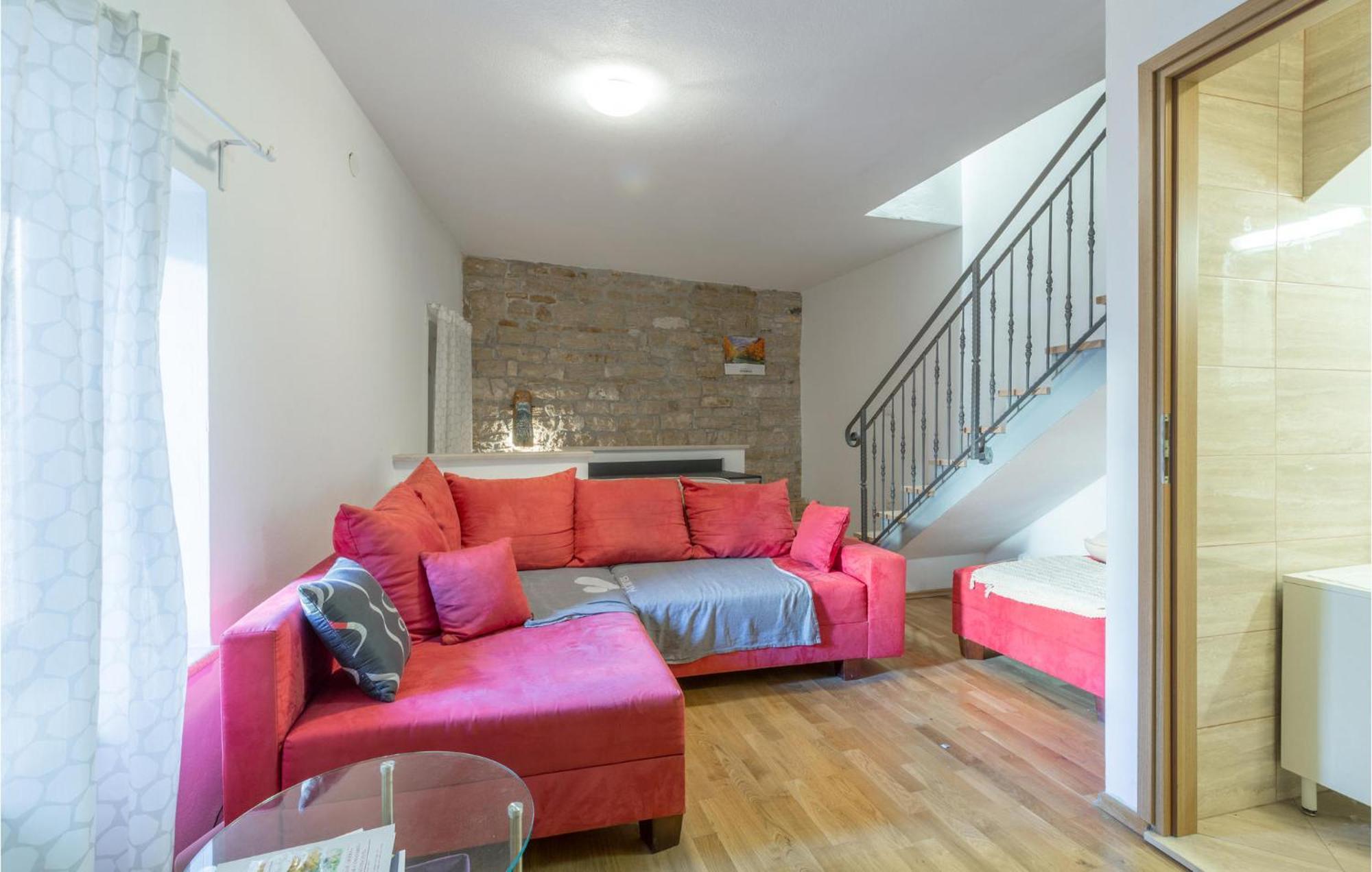 2 Bedroom Stunning Home In 巴莱 外观 照片